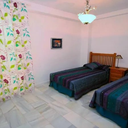 Rincon Del Mar - Spacious 3 Bedroom With Partial Sea Views Close To Bars And Restaurants -withing Walking Distance To The Beach Of Calahonda - Costa Del Sol * Mijas